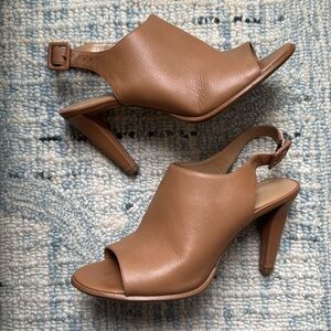 Banana Republic Women's Tan Peep-Toe Sandals